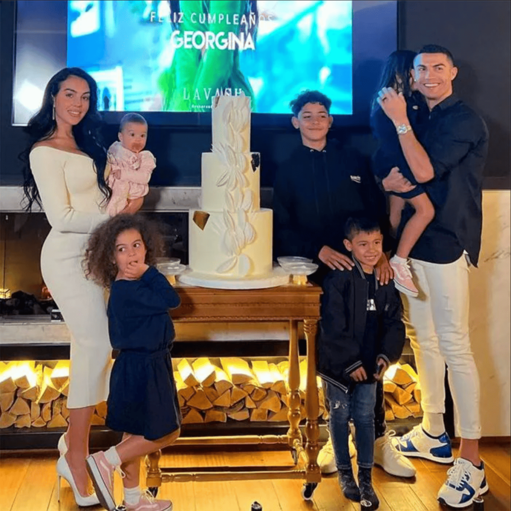 compromiso
cristiano-ronaldo
georgina-rodríguez
anillo