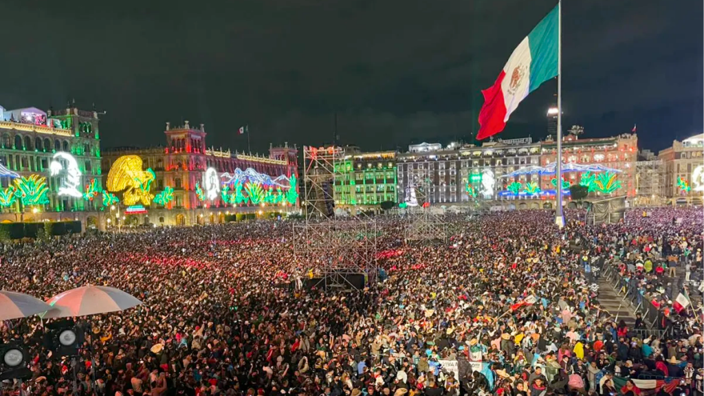 grito de independencia, mujer presidenta, Claudia Sheinbaum, Zócalo, CDMX, 15 de septiembre