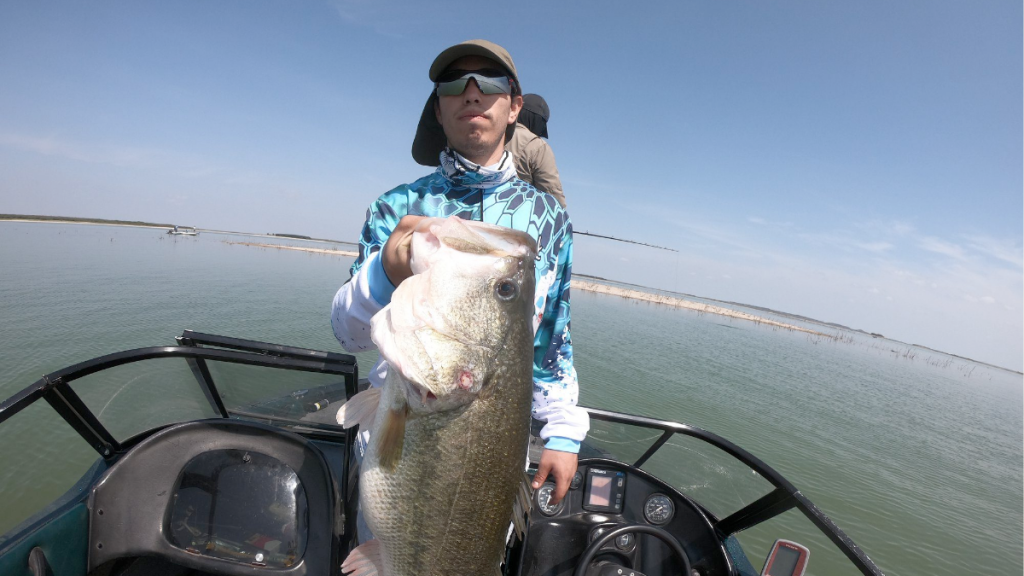 pescar en nuevo león, pesca deportiva, presas de Nuevo León, lobina negra, reglamento para pescar