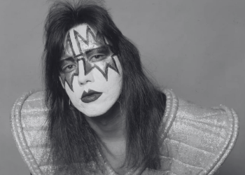 Ace Frehley, KISS, hemorragia cerebral, guitarrista de rock