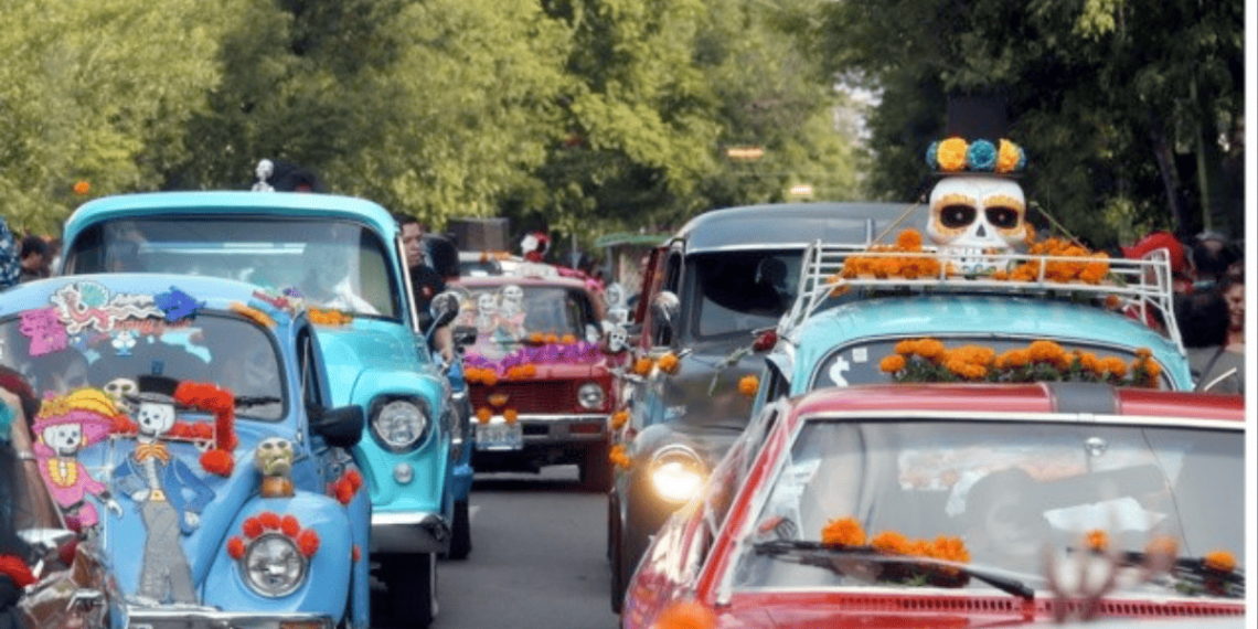 multas Día de Muertos, decorar autos Monterrey, seguridad vial, reglamento tránsito, adornos vehículos