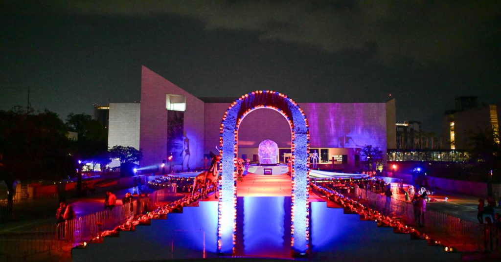 Festival de Calaveras, Día de Muertos, Monterrey, altar de muertos, desfile, tradiciones mexicanas