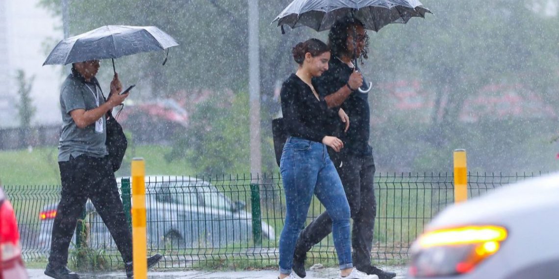 LLUVIAS-EN-MONTERREY-LLUVIAS