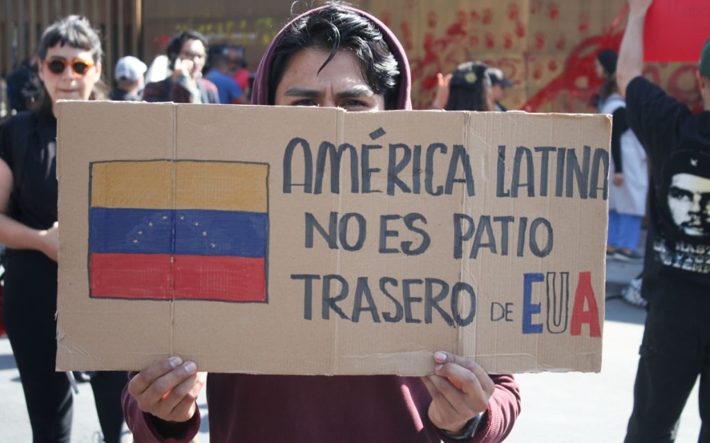 protestan-en-ciudad-de-méxico-por-intervención-de-estados-unidos-en-venezuela