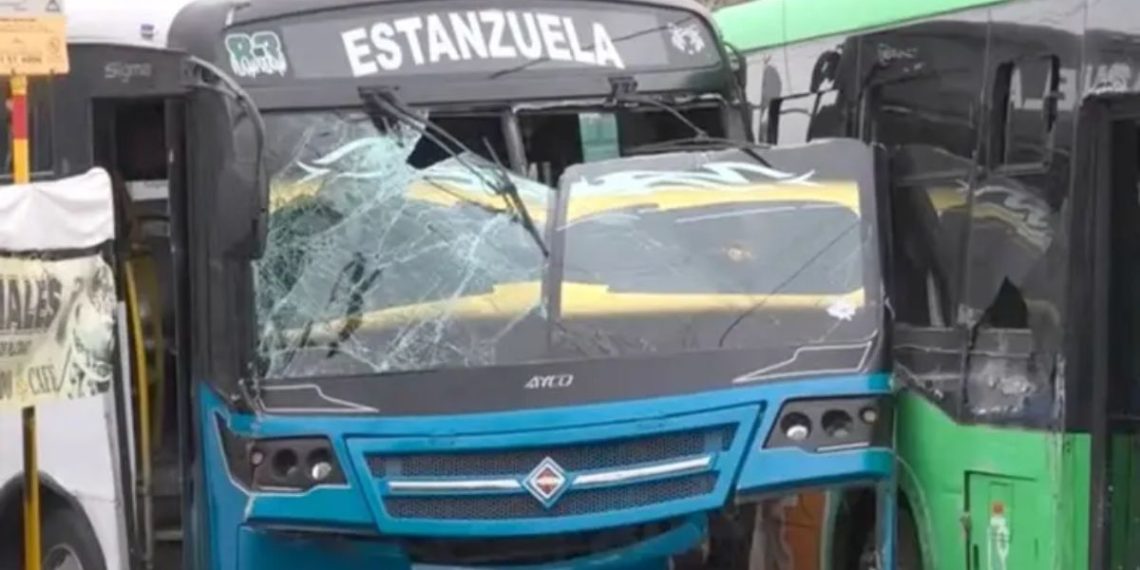 CHOQUE-DOS-CAMIONES-MONTERREY