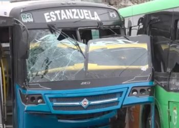 CHOQUE-DOS-CAMIONES-MONTERREY