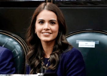 Foto de Lorena de la Garza en el congreso de Nuevo León - El pulso de la sultana